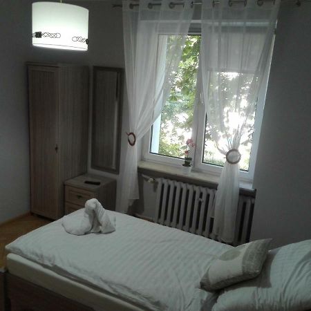 Hostel Grono Zielona Gora  Bagian luar foto