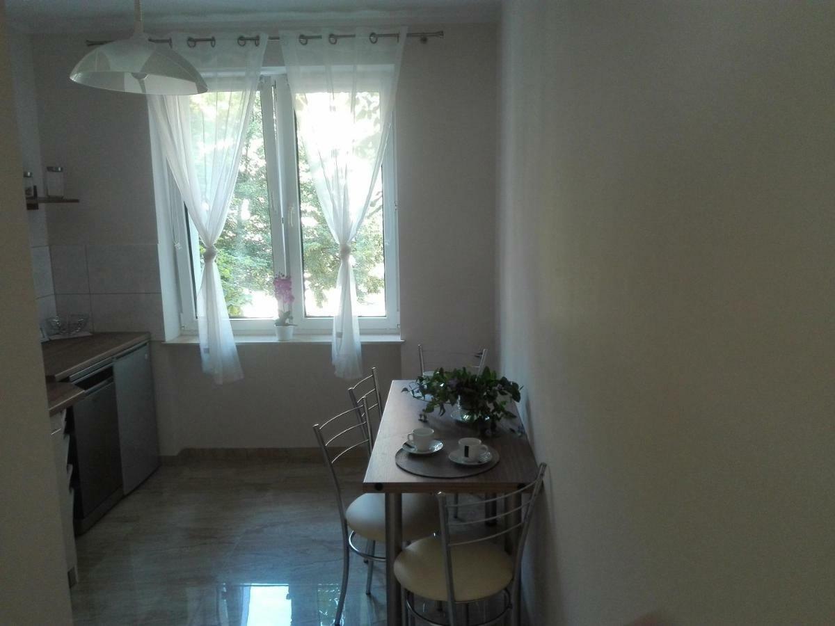 Hostel Grono Zielona Gora  Bagian luar foto